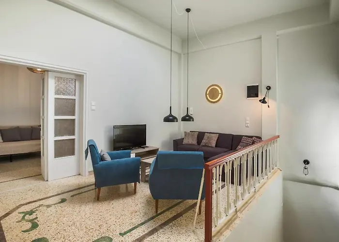 Old Harbor Christos Apartment