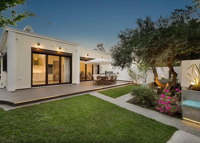 Chania Boutique Villa - Steps From The Beach