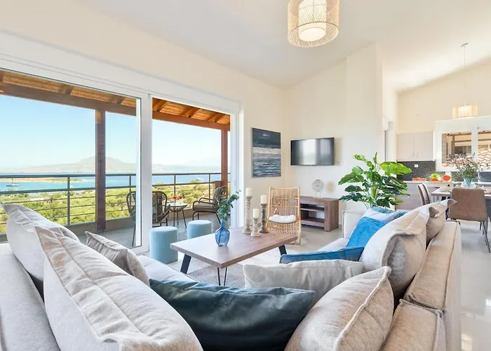 Villa Marathi With Stunning Ocean View