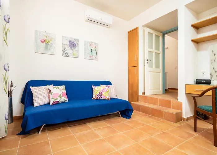 Beachfront Villa Aqua Marine With Private Pool,Ping-Pong & Bbq
