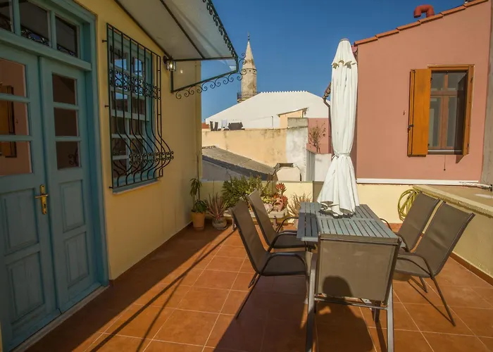 Home With Terrace In Heart Of Old Town Of Chania