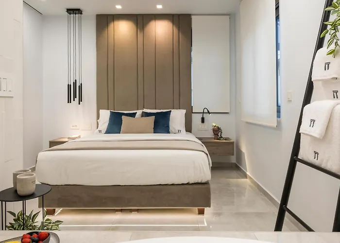 Π Suite Project: Smart Bnb