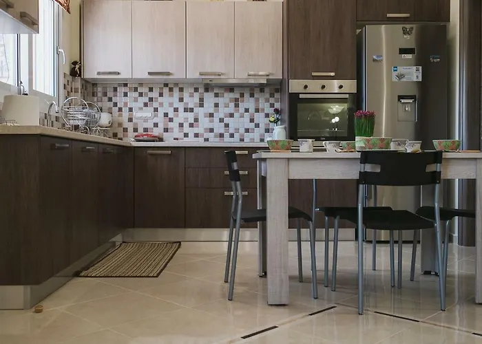 Spacious Home With Parking