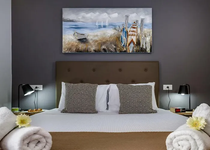City Breeze Apartment