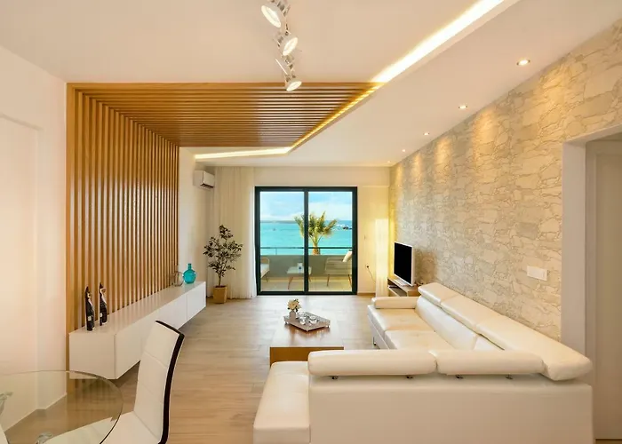 Elia Beach