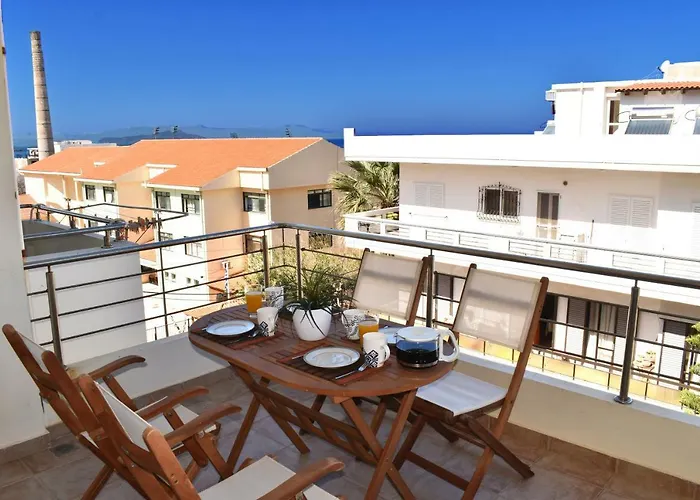 Karma Apartment - Next To Sandy Beach