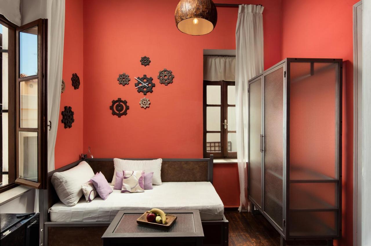 Favela Living Space 3*