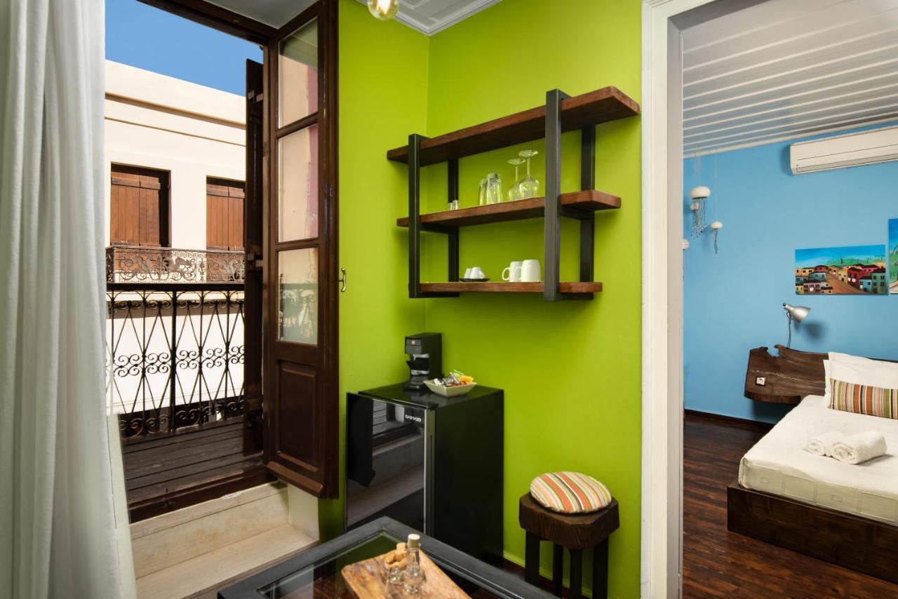 Favela Living Space Gasthuis Chania (Crete)