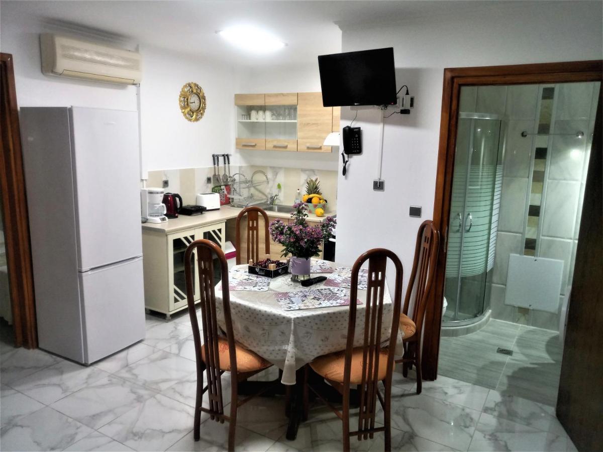 Holiday home Matzi House