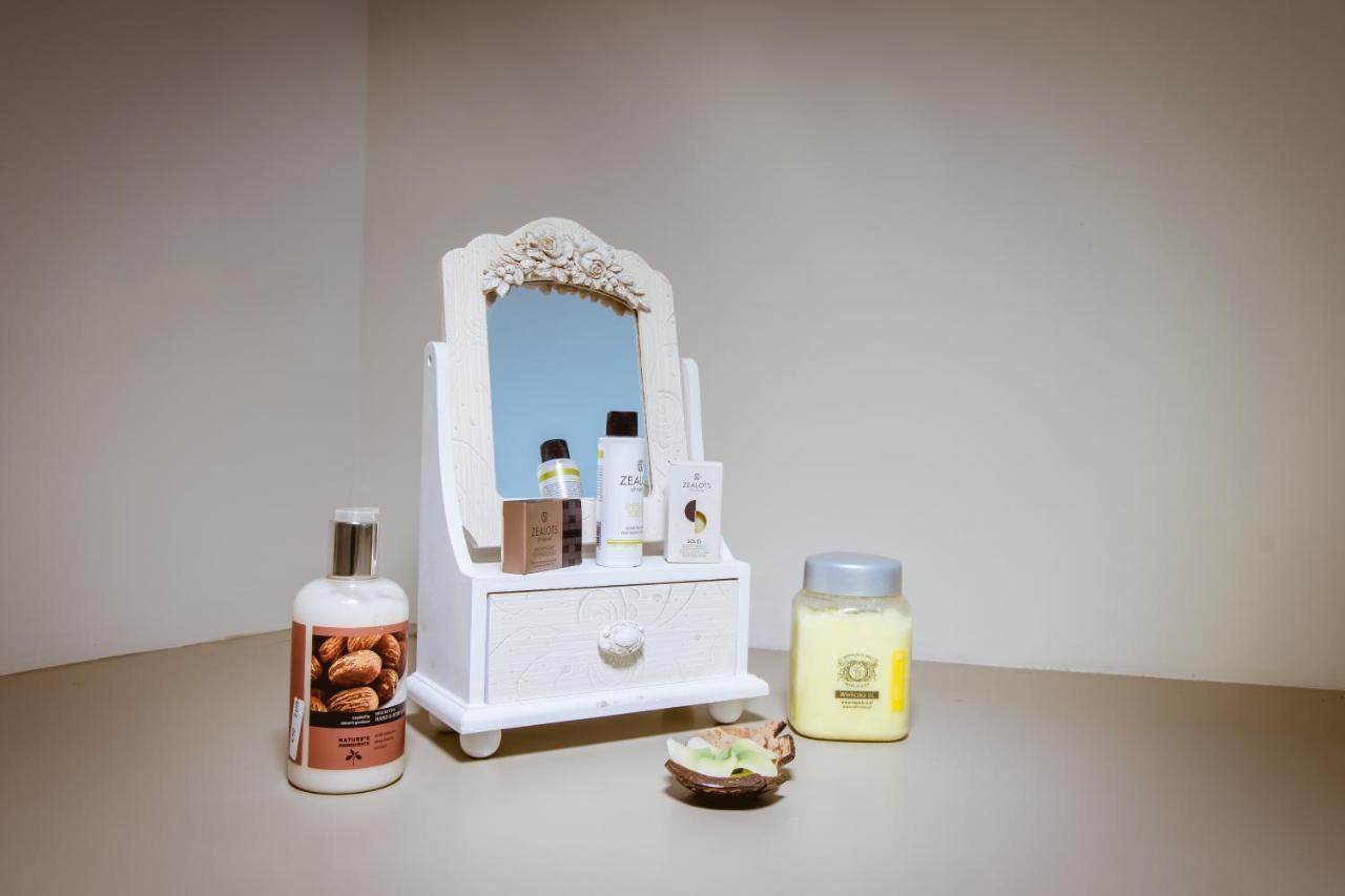 Konmari Boutique *