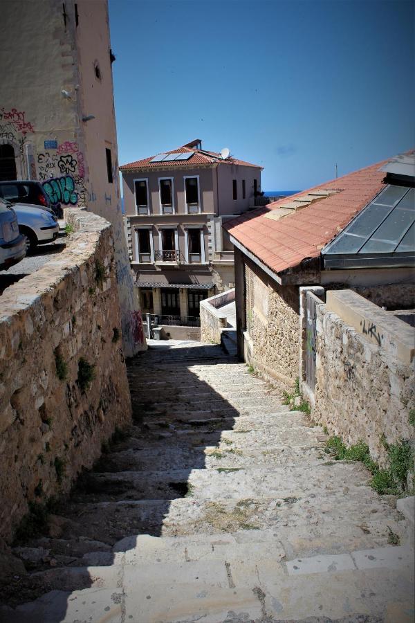 Porto Chania 3*