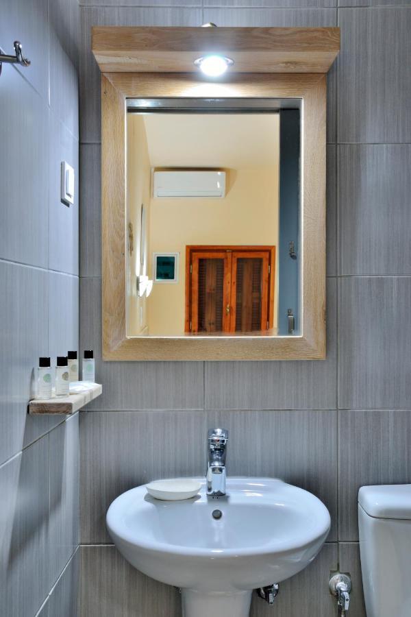 Inn Urban Manos 3*