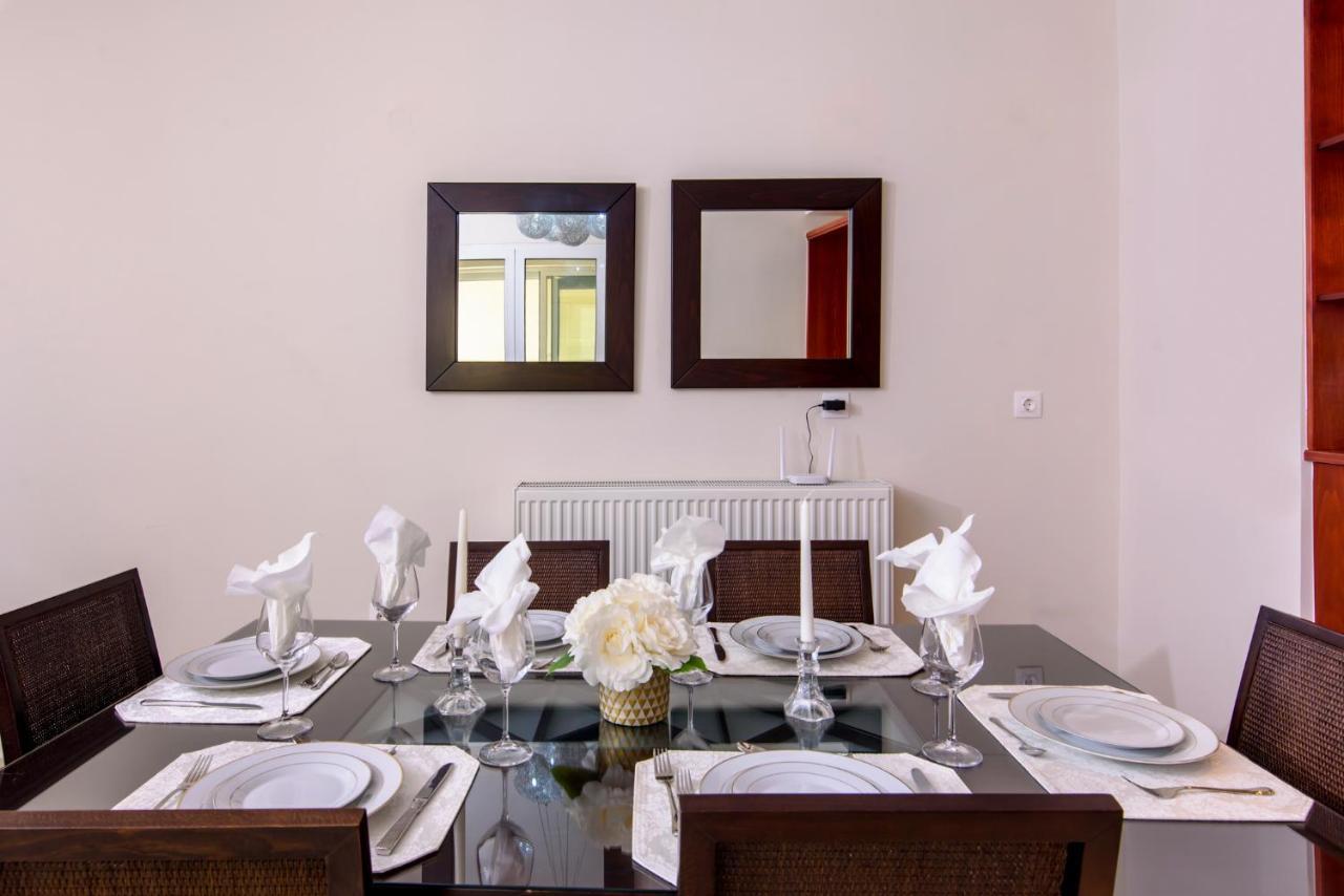 Voula's Place *
