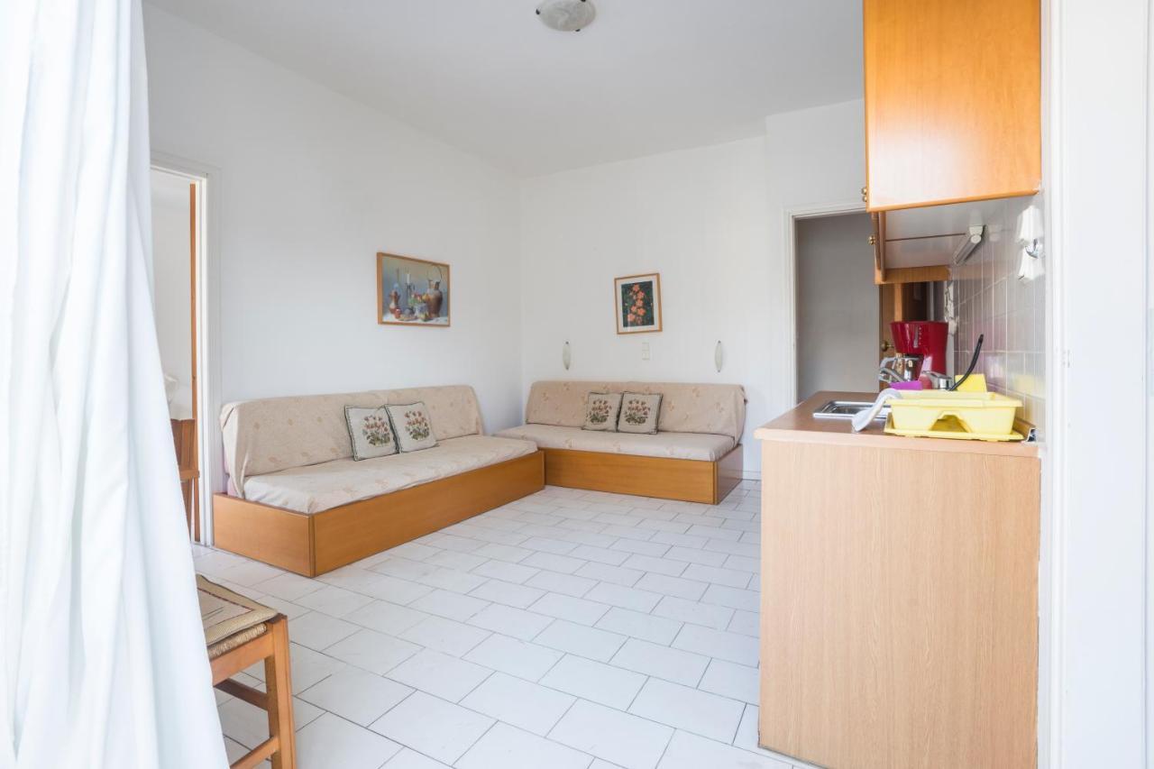 Stratis Aparthotel