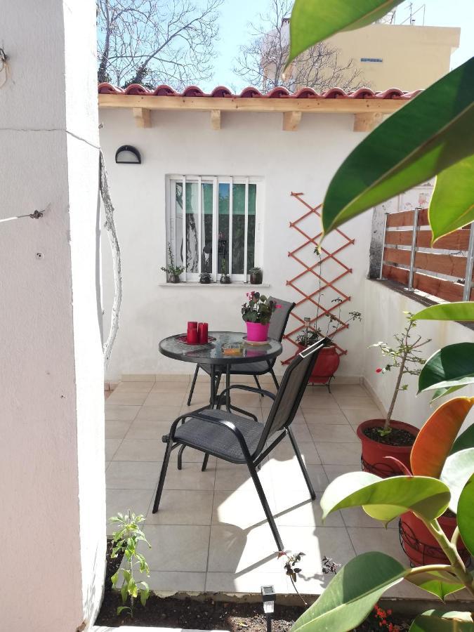 Small With Yard Apartment *