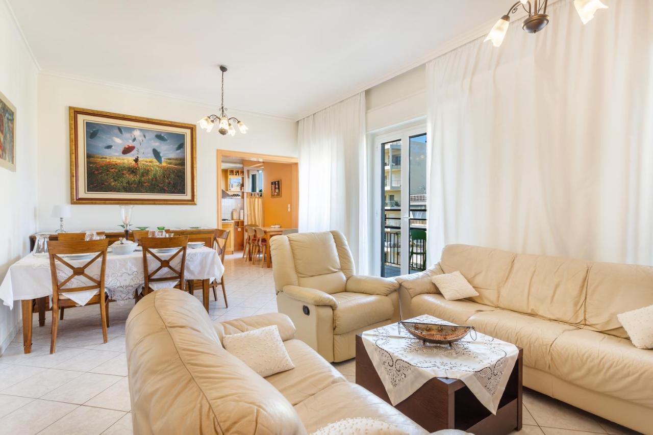 Luxurious With Sea View!