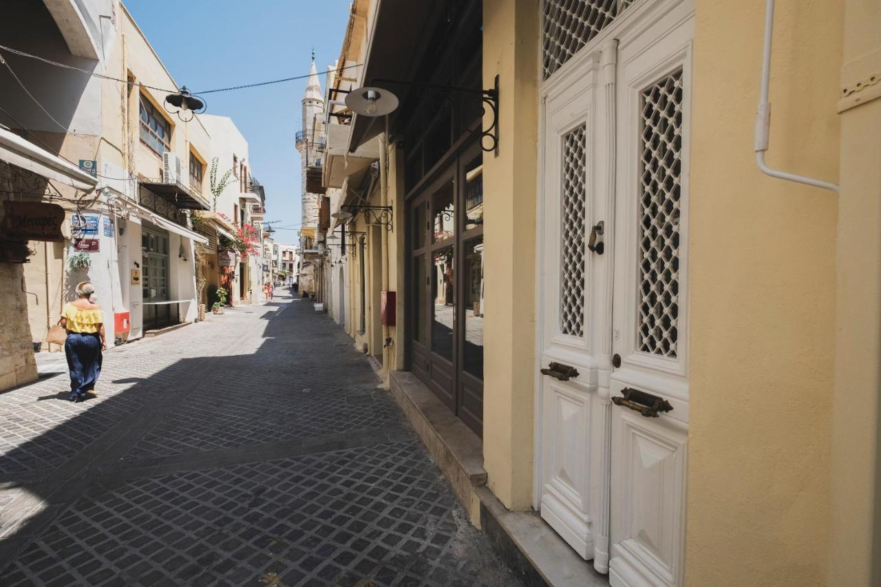 With Terrace In Heart Of Old Town Of Chania *