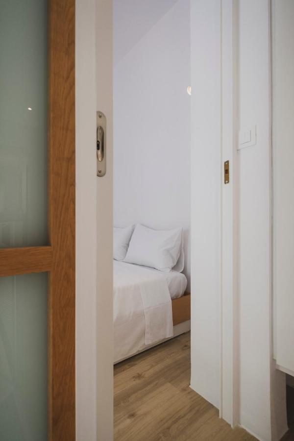 Hidden Gem In Center, Steps To Venetian Town Appartement