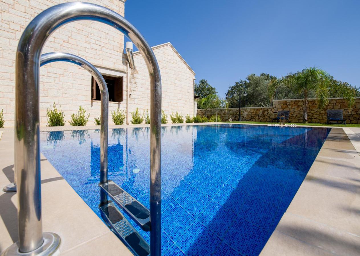 Villa Aktis Luxury *