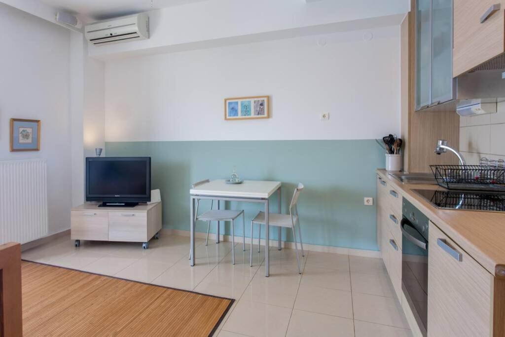 Sea & Town Getaway Chrissi Akti Chania