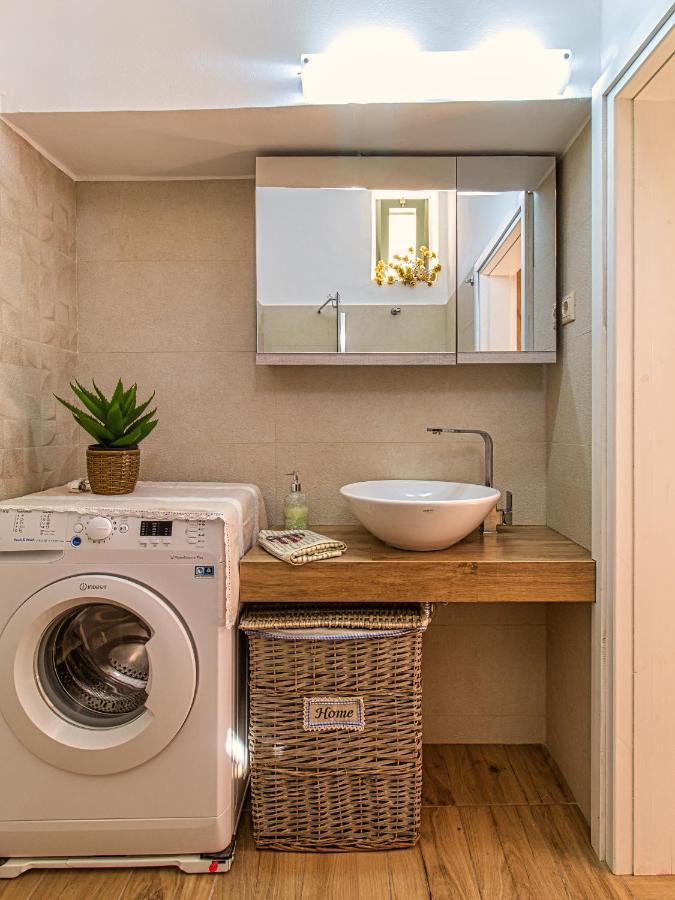 Apartment Antonia Traditional Estate