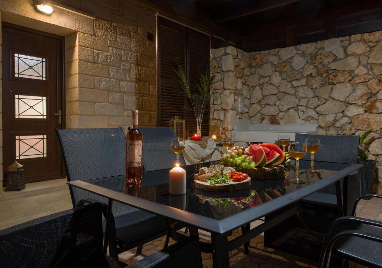 Aktis Luxury Villa *