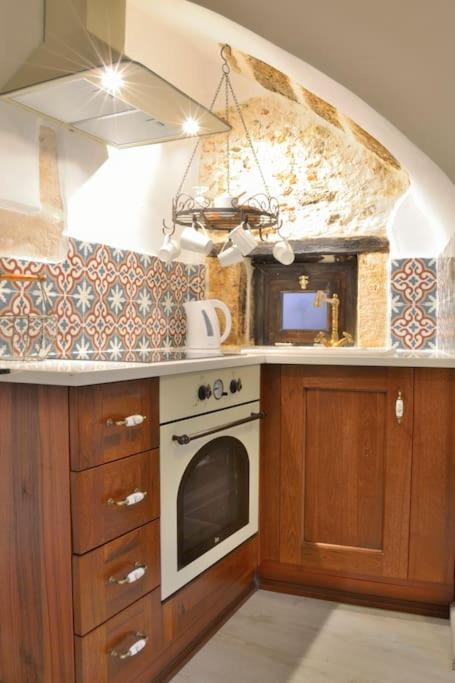 Charming Stone Corner House Chania (Crete)