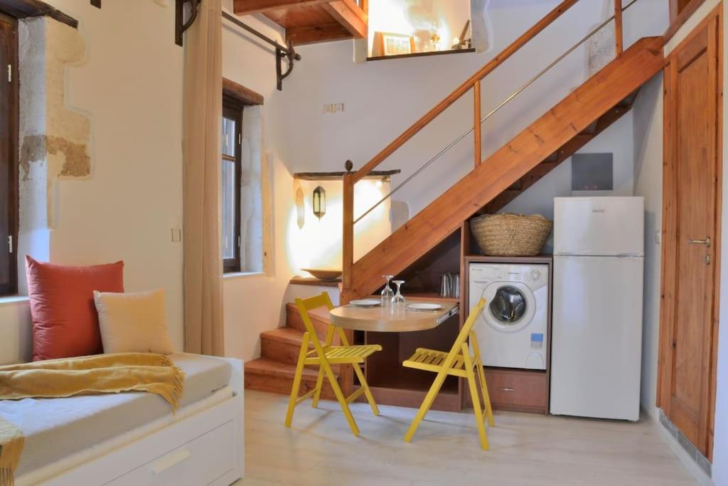 Charming Stone Corner House Apartment Chania (Crete)