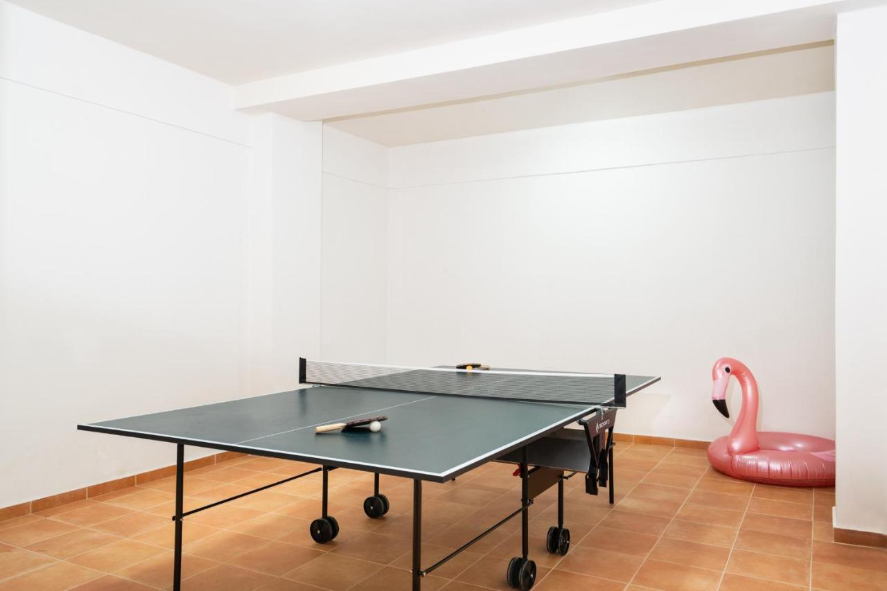 Villa Beachfront Turquoise With Private Pool, Bbq And Ping Pong Table Chania (Crete)