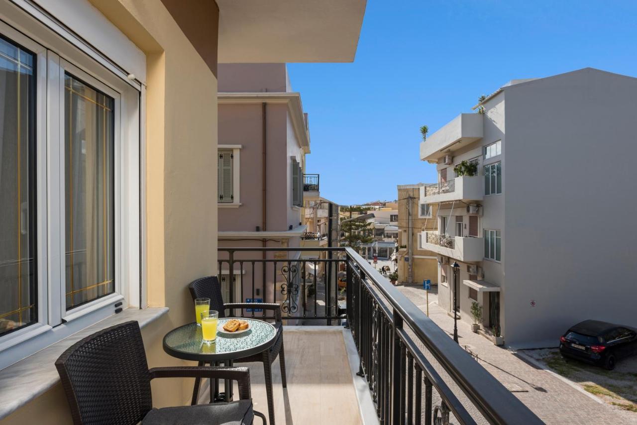 Old Harbor Luxury Living Chania Apartment