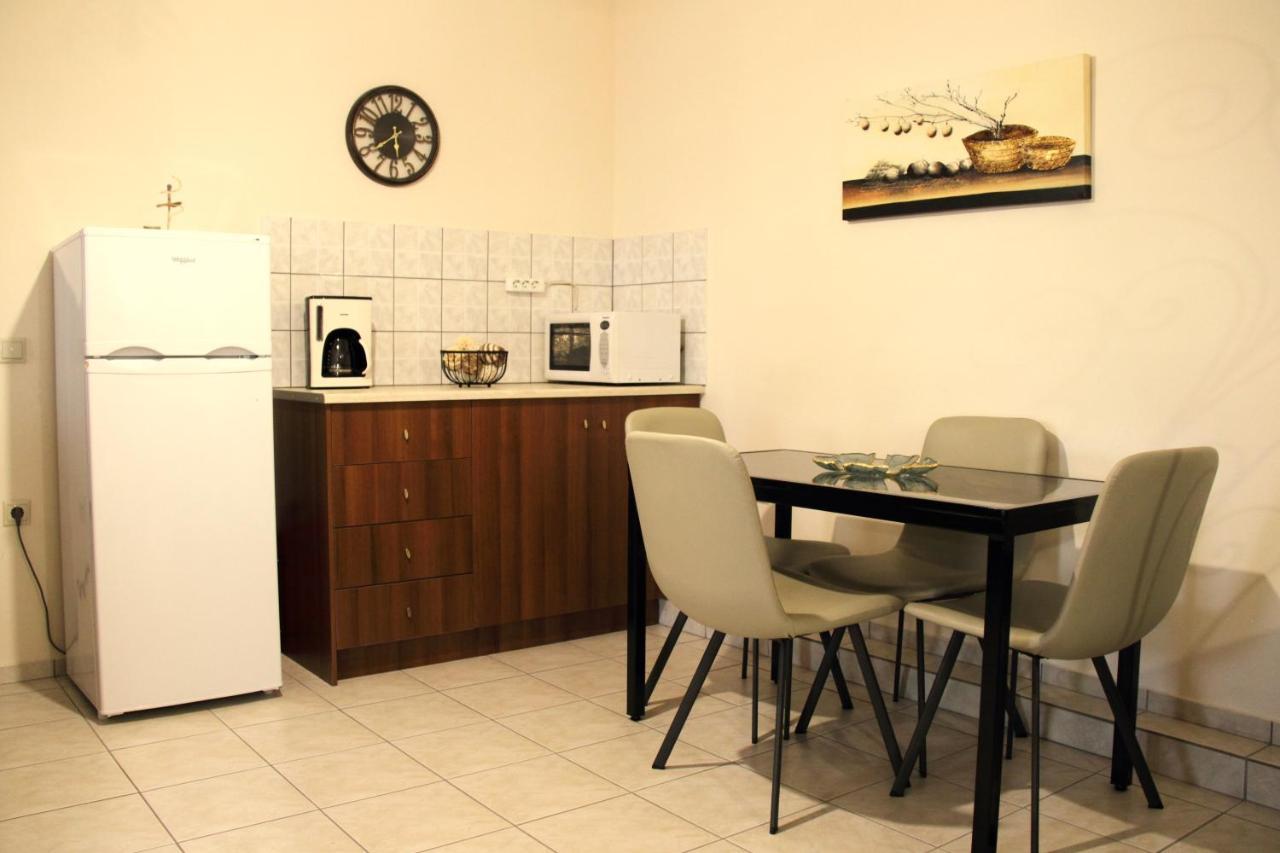 Studio Miltos Aspasia 1 Apartment *