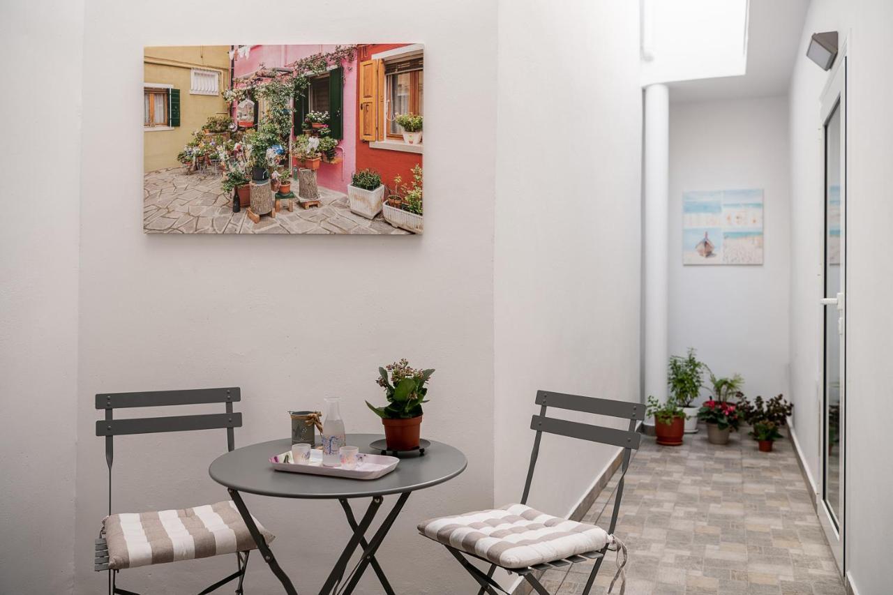 Apartment M 100m From The Chania (Crete)