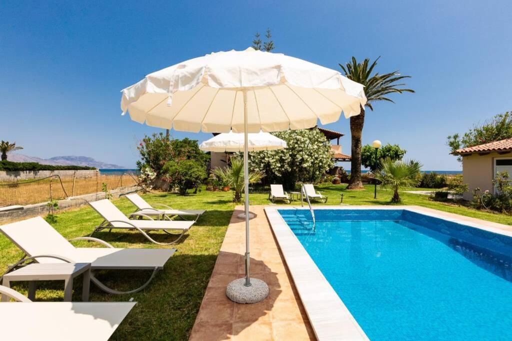 Apartment Effie Front With Pool