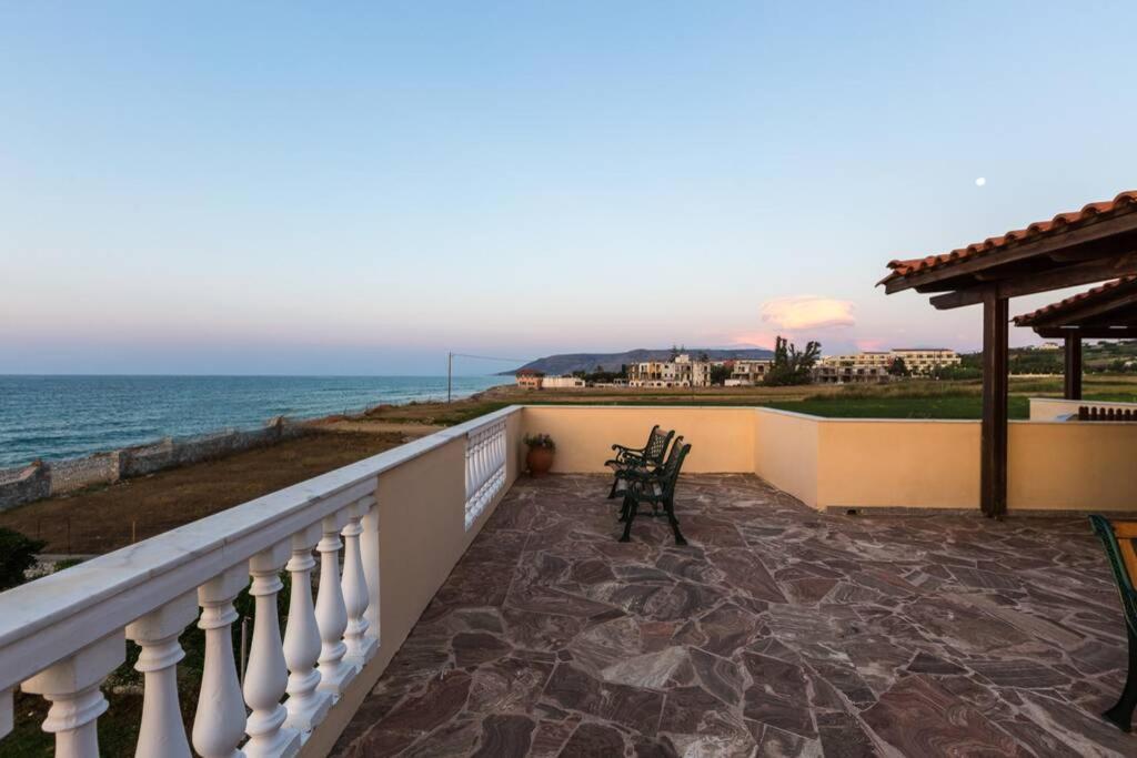 Effie Front With Pool Chania (Crete)