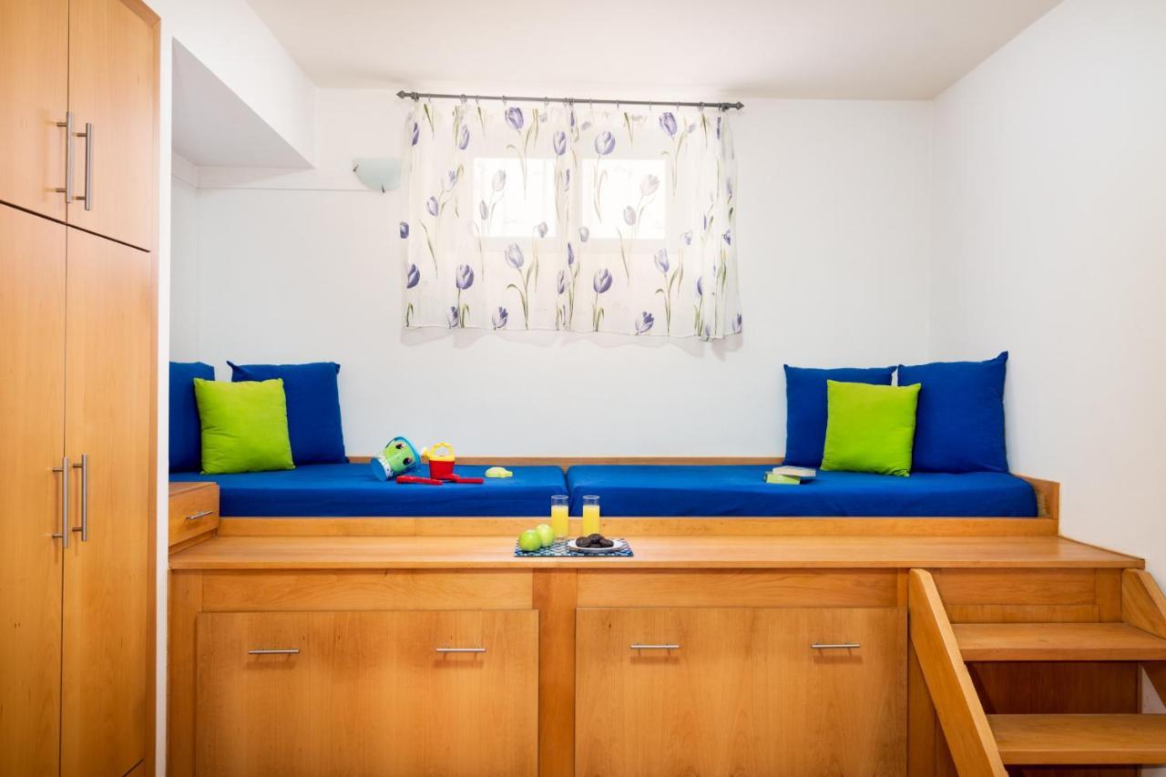 Villa Beachfront Turquoise With Private Pool, Bbq And Ping Pong Table Chania (Crete)