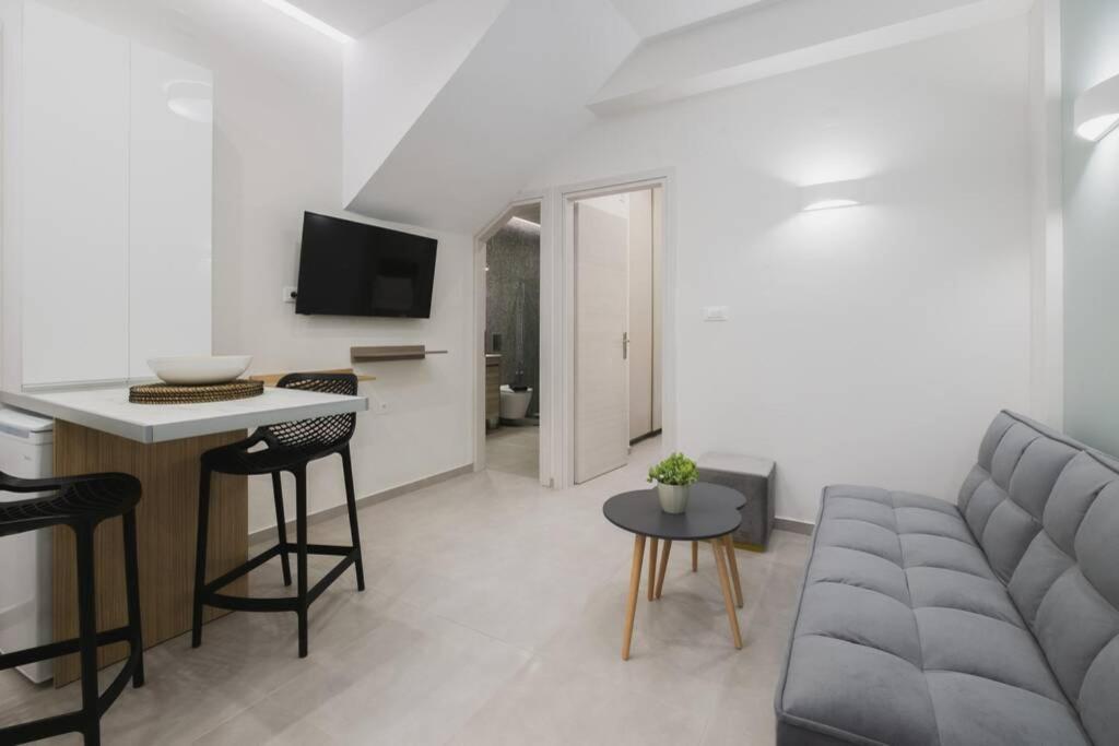 Peris 5 With Yard Steps To Bus St & Old Town Appartement