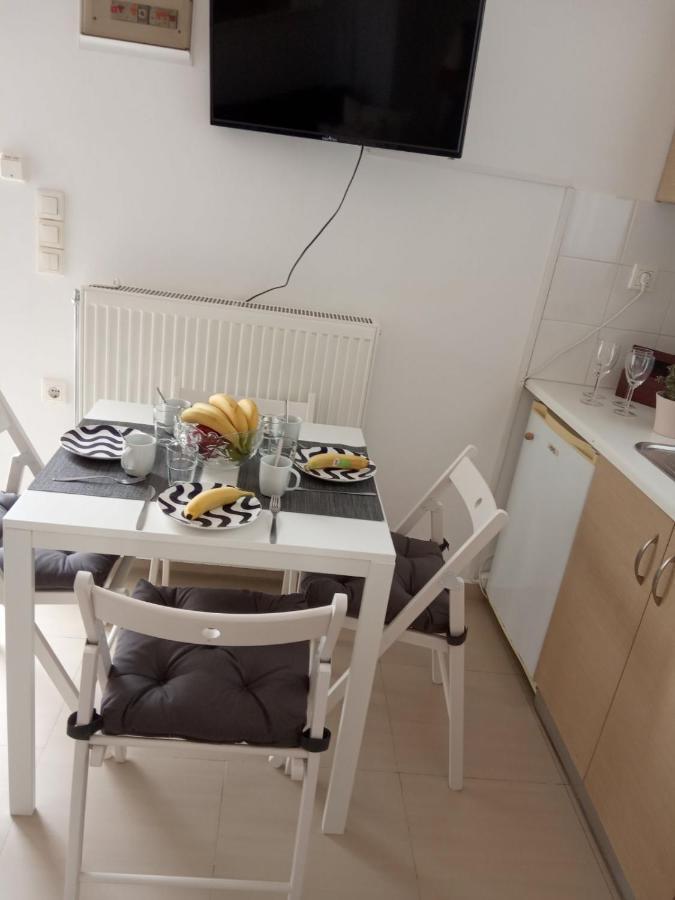 Nikis 3 Apartment