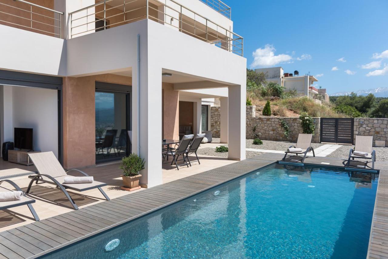 Luxury Mystique With Amazing Seaview *