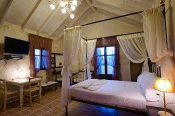 Odos Oneiron Boutique Aparthotel Chania (Crete)