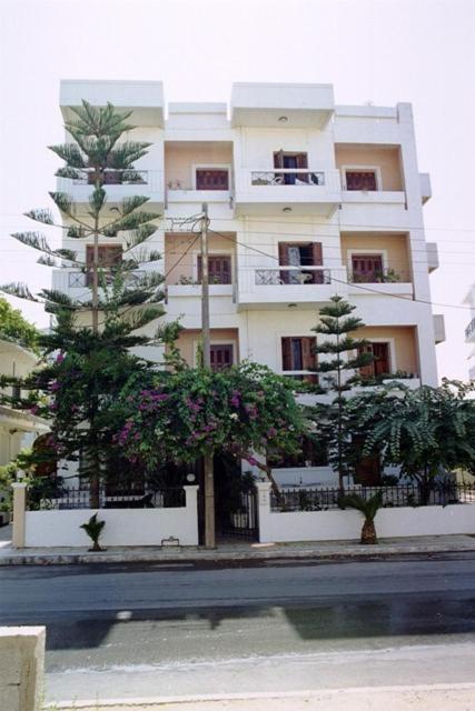 Elena Apartment *