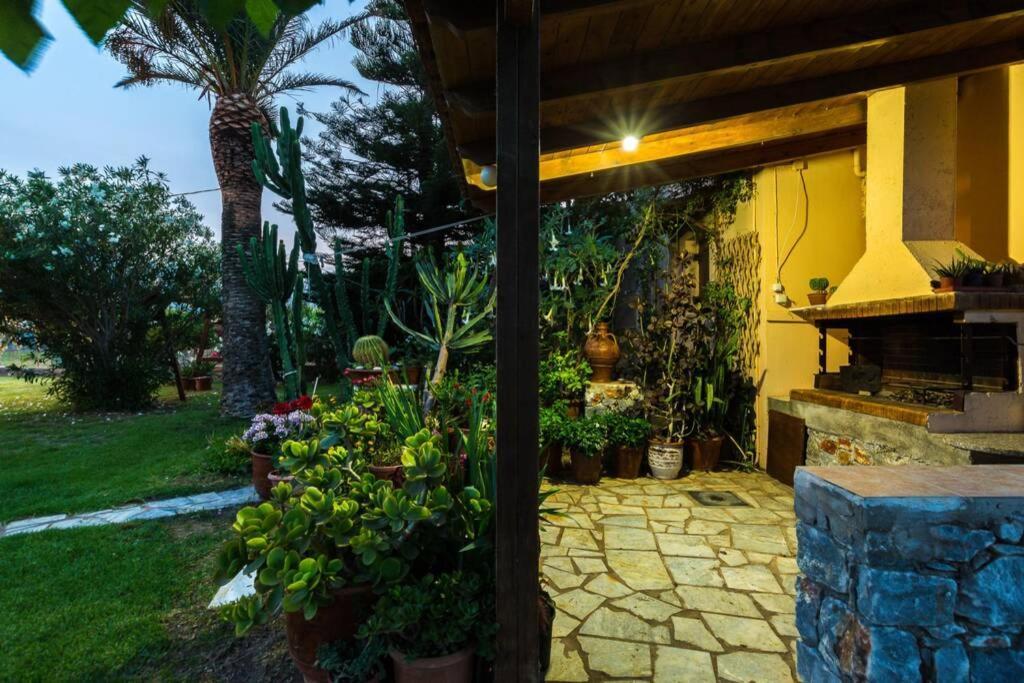 Effie Front With Pool * Chania (Crete)