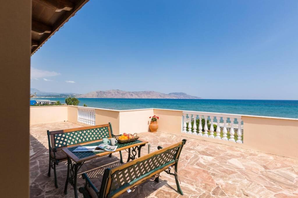 Effie Front With Pool Chania (Crete)