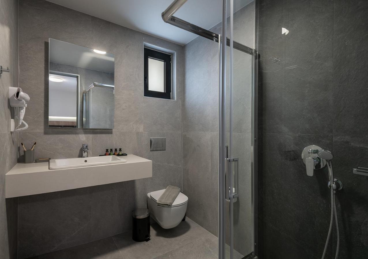 Morum Chania 4*