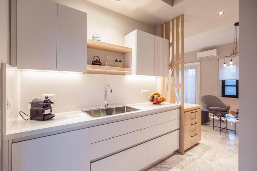 House 8 - In The Heart Of Venetian Town W. Parking *