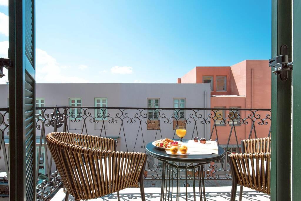 House 8 - In The Heart Of Venetian Town W. Parking Chania (Crete)