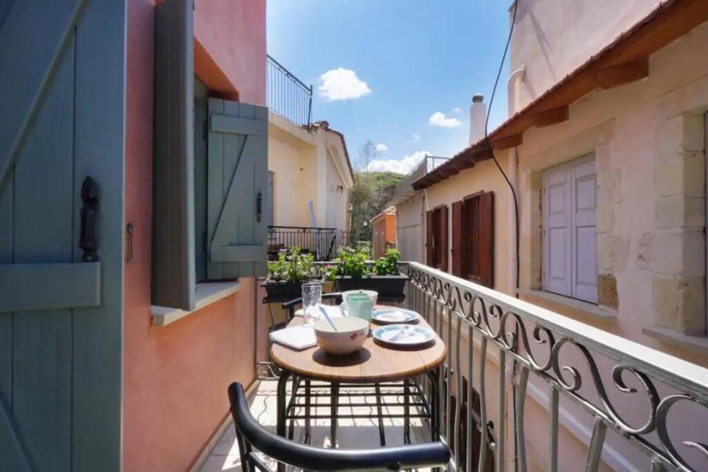 Character House In The Heart Of Chania Old Town Apartment