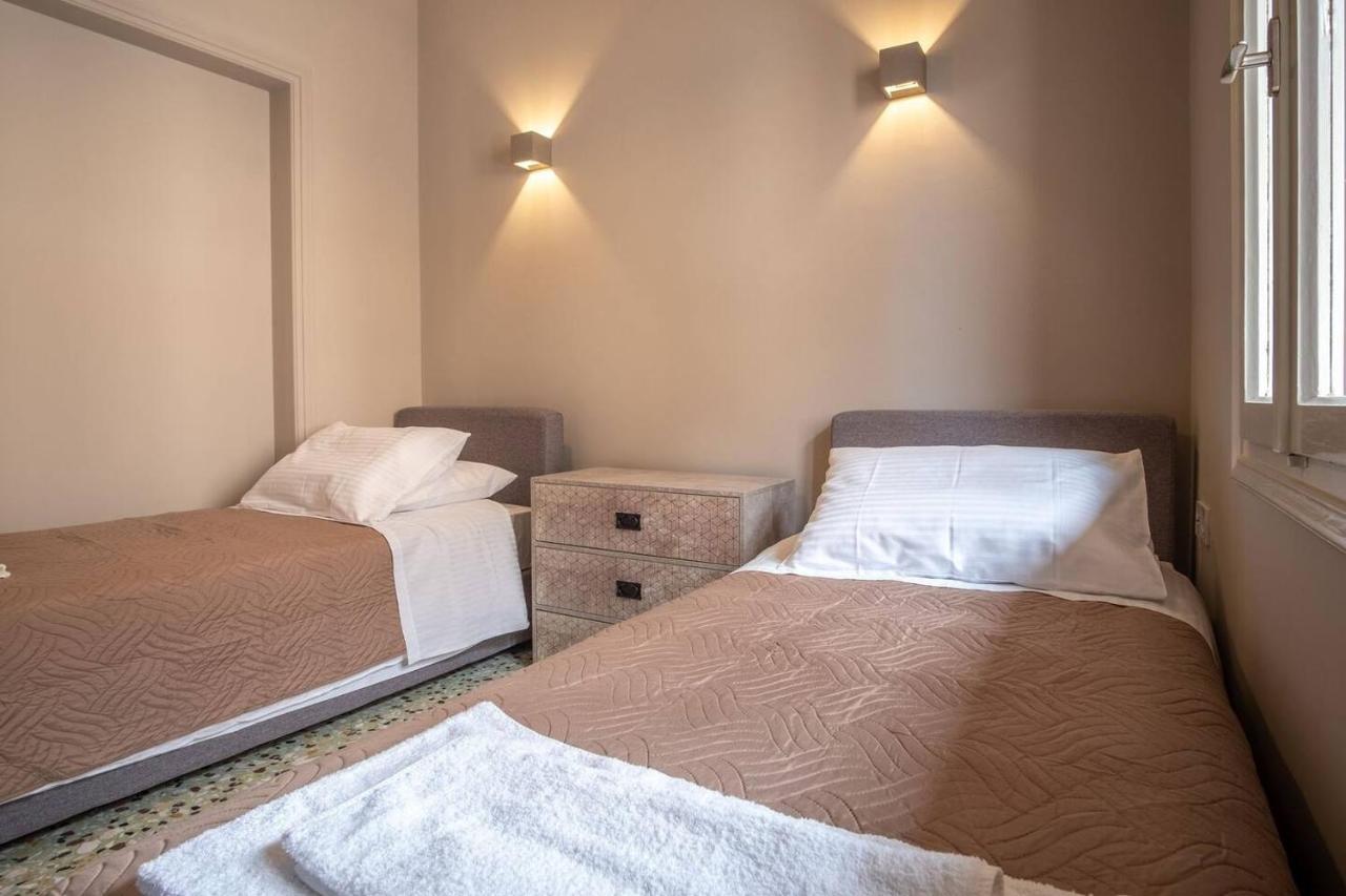 Veneris 2-bedroom In Chania Apartment