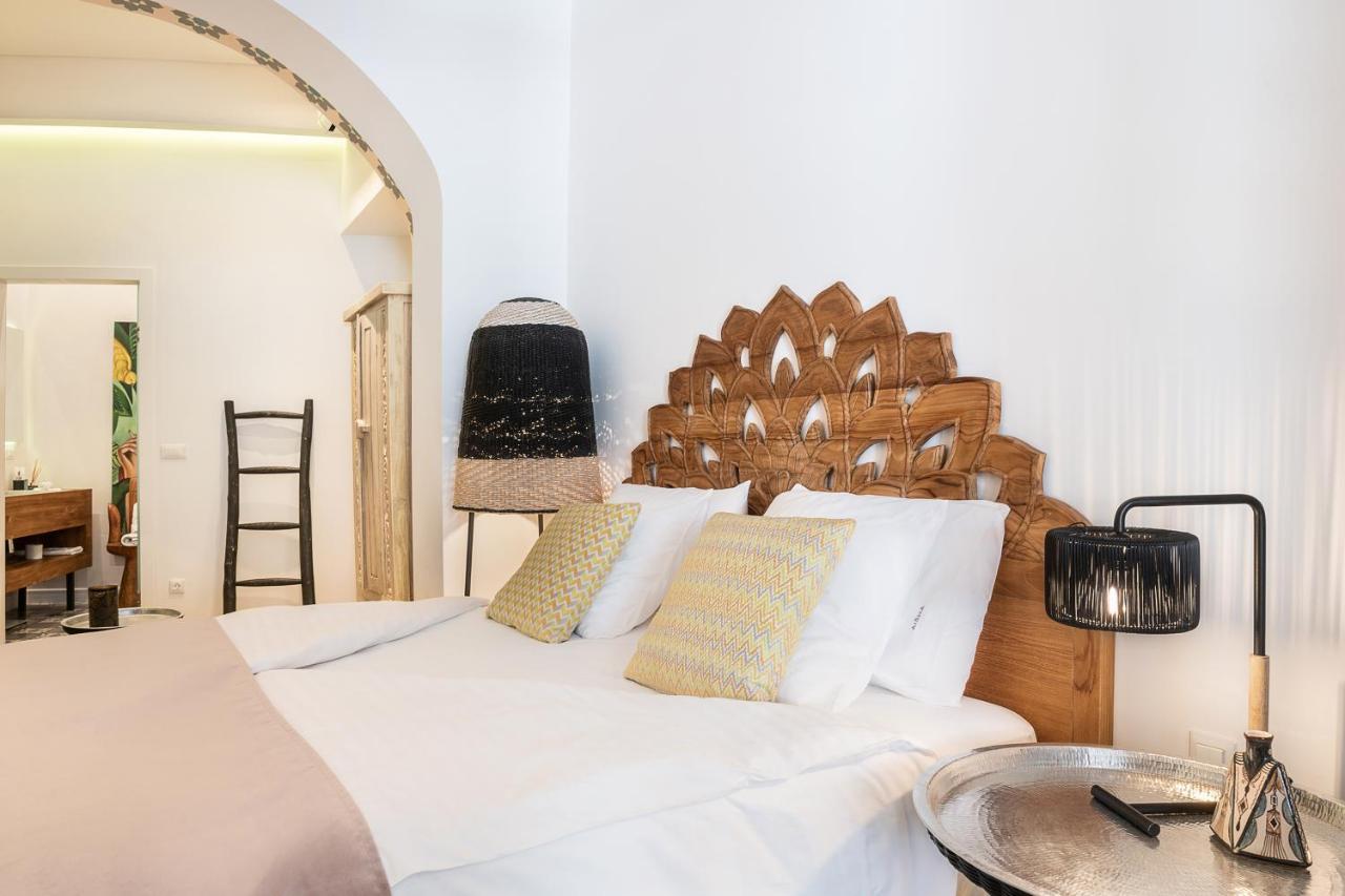 Nyx Chic Manor Hotel 3*