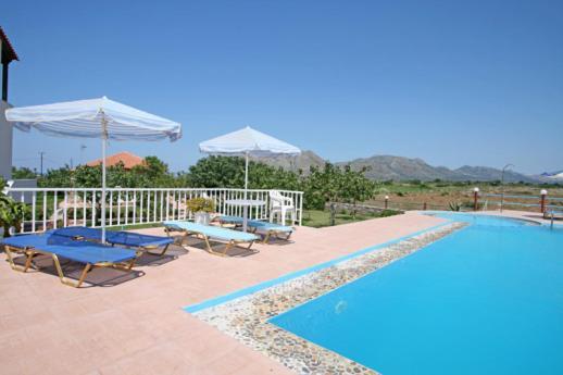 Eleana Aparthotel