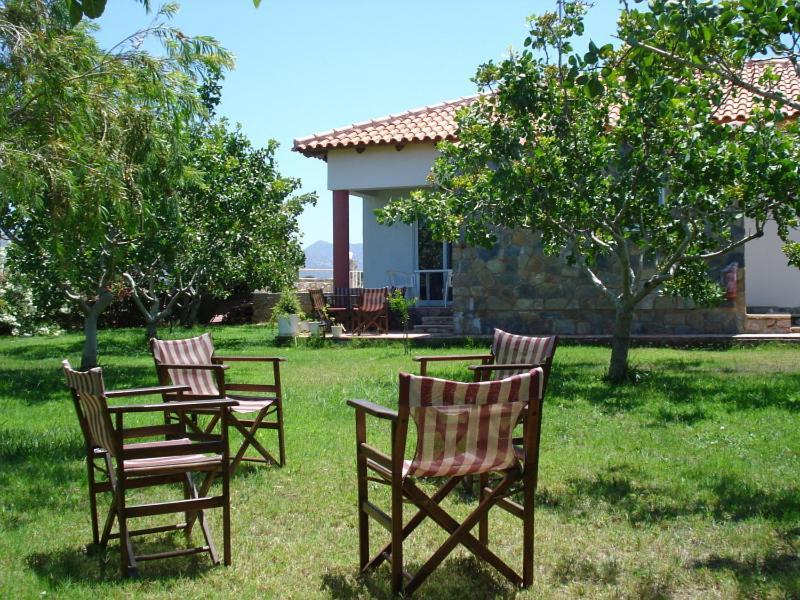 Eleana Aparthotel